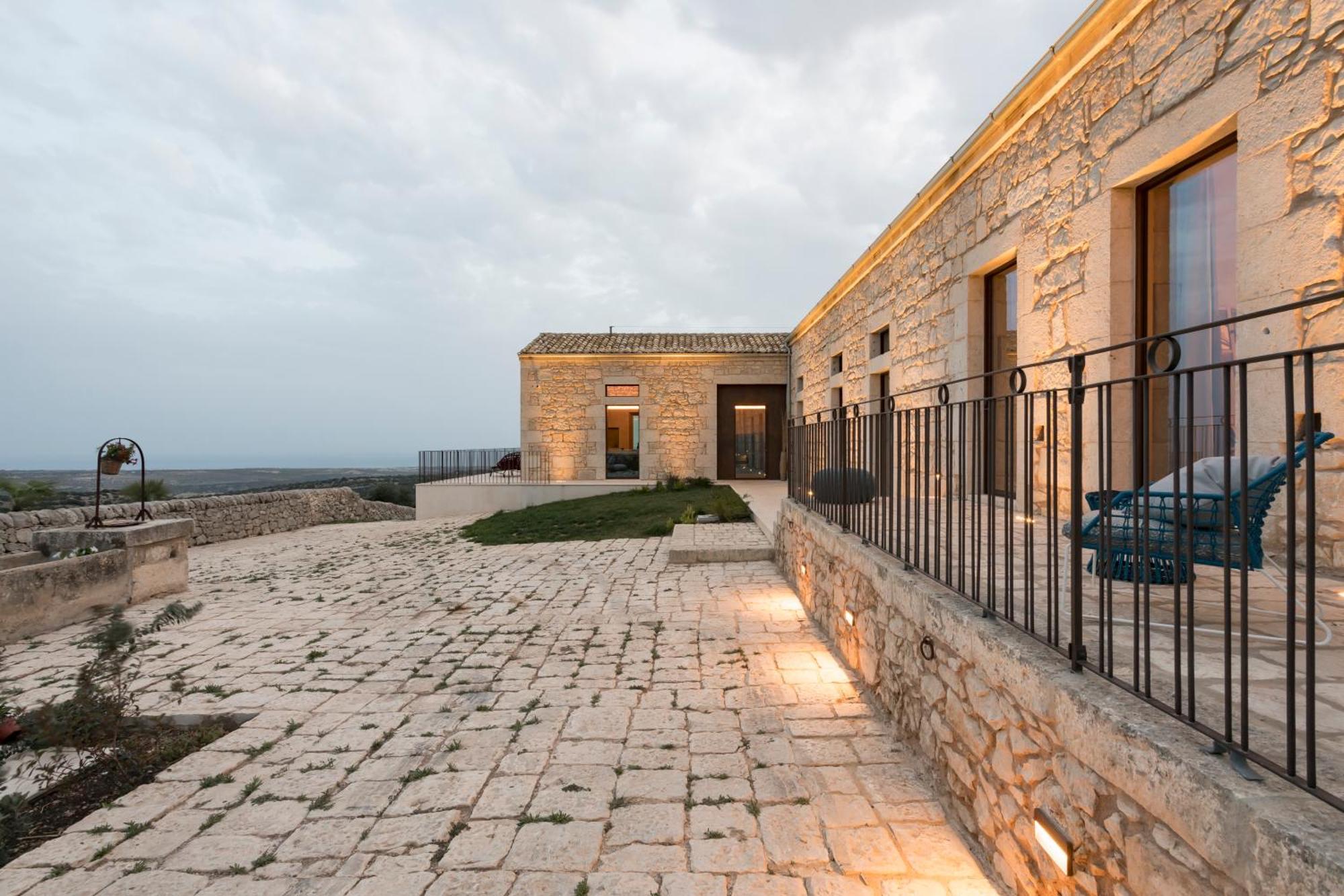 Mirari Hotel Ragusa Exterior photo